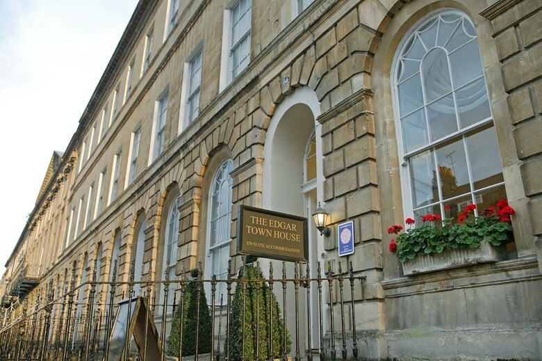 Hostal Edgar Townhouse