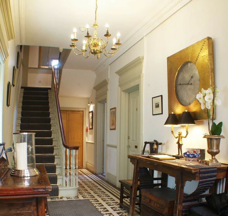 Hostal Dorian House