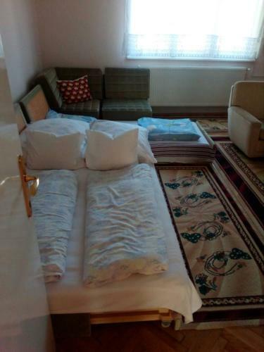 �j �let Weekend House