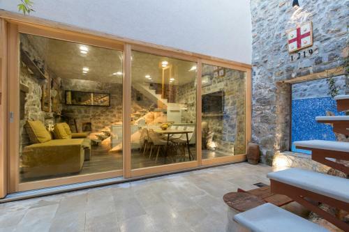 Durasevici Villa Sleeps 6 With Pool And Air Con
