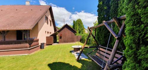 Varga Gardens Balatonm�riaf�rd?
