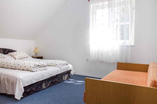 Holiday Home In Balatonmariaf�rdo 35399