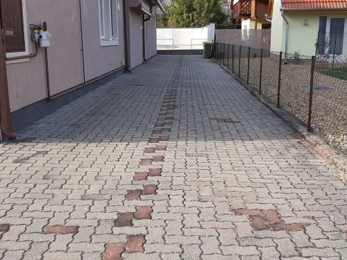 4 F�r�helyes Apartman