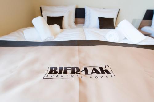 Bier-lak Apartman House 71