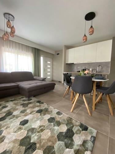 Lelle Sun And Pool Apartments