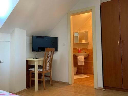Hostal Vinarija Zlatar