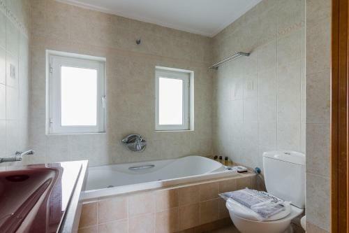 Spacious Maisonette In Anavissos