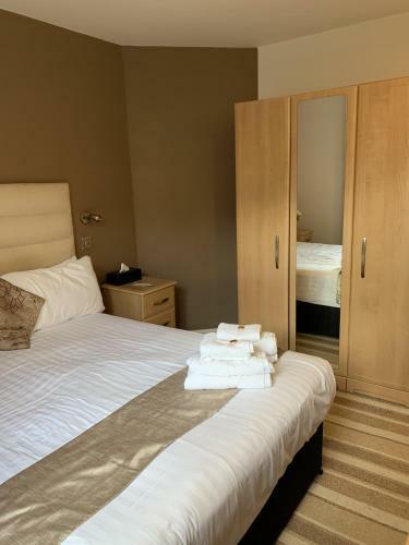 High Tor Hotel
