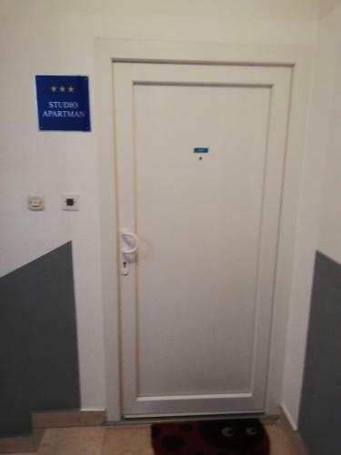 Studio Apartman Tirkiz