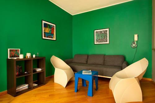 Elegant Art City Apartment