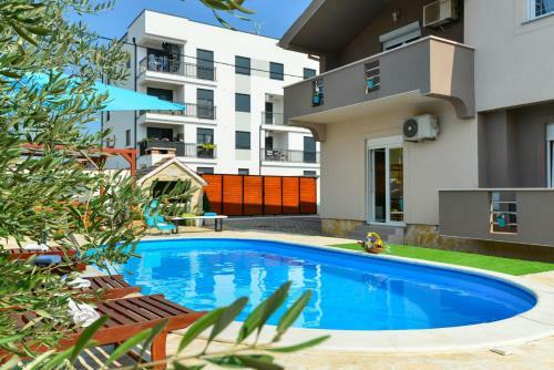 Holiday Home Kiara With Pool