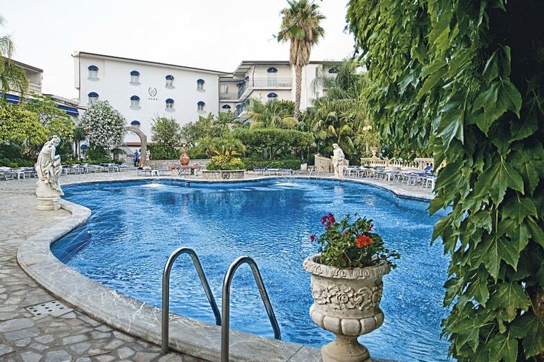 Hotel Sant Alphio Garden