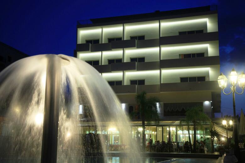 Hotel Santa Lucia And Le Sabbie D Oro