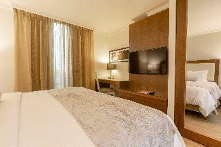 Hotel Antarisuite Cintermex