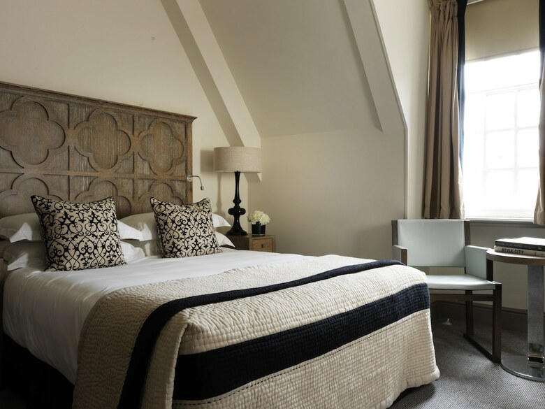 Bloomsbury Hotel