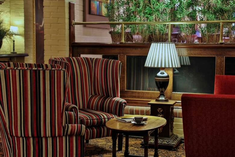 Bull Hotel