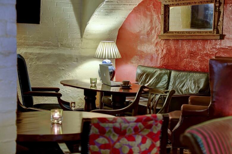Bull Hotel