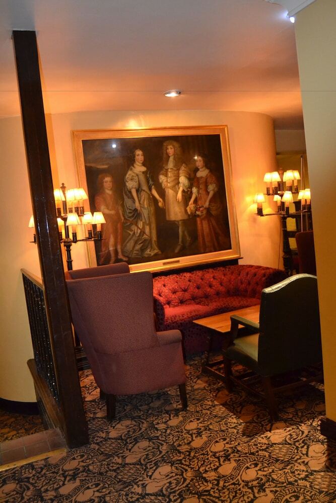 Bull Hotel