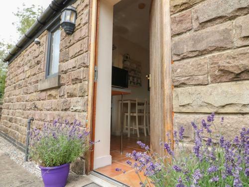 Blossom Cottage At The Bear Inn, Alderwasley