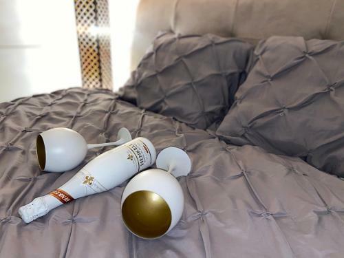 Gold Luxury Apartment