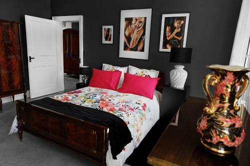 Hostal Le Cherche Midi Chambres D'h�tes