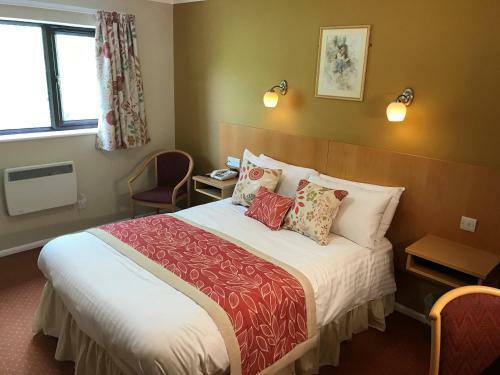 Sandpiper Hotel & Restaurant