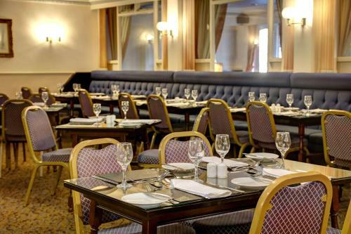 Sandpiper Hotel & Restaurant