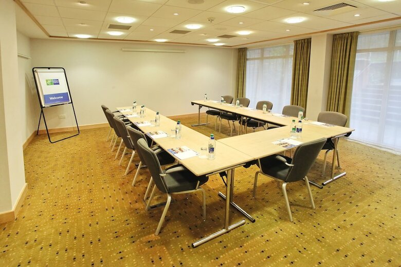 Hotel Holiday Inn Express Birmingham Redditch