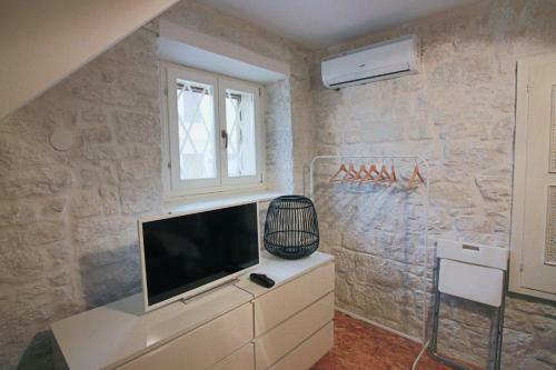 Corner Stone House