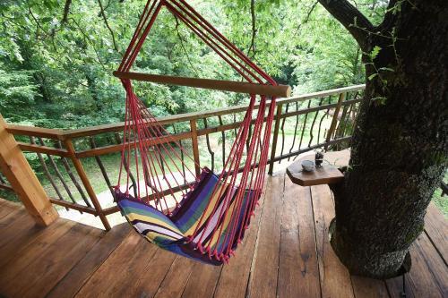 Lodge Treehouse Resnice -mre?nica