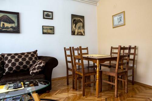 Apartment Monica Niksic