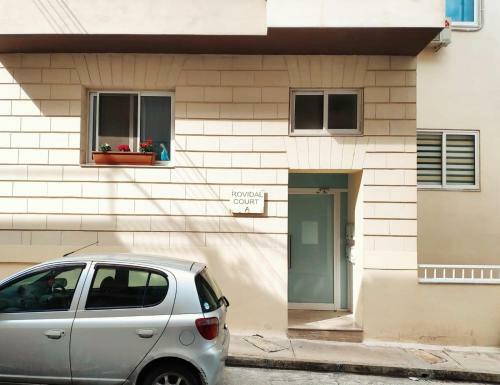 Bright & Spacious 3 Bedroom Apartment In Mellieha