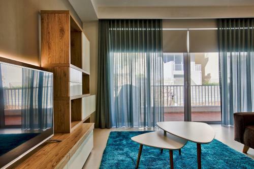 Bright & Spacious 3 Bedroom Apartment In Mellieha