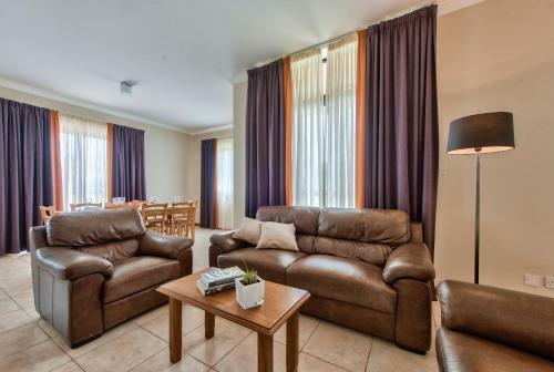 Baldacchino Holiday Villas