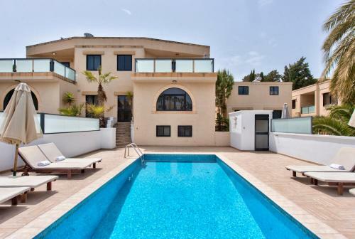 Baldacchino Holiday Villas