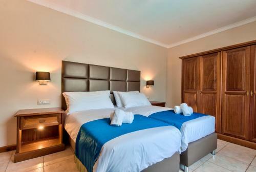 Baldacchino Holiday Villas