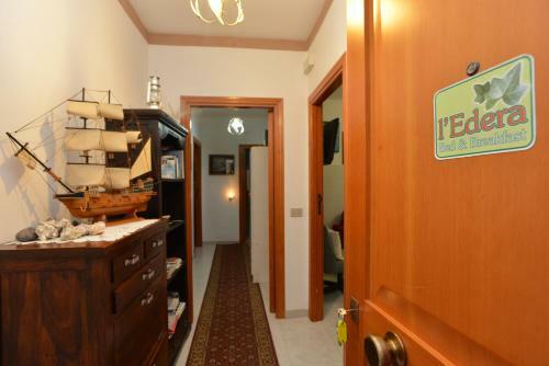 Hostal Guest House L'edera Di Gavina Apt
