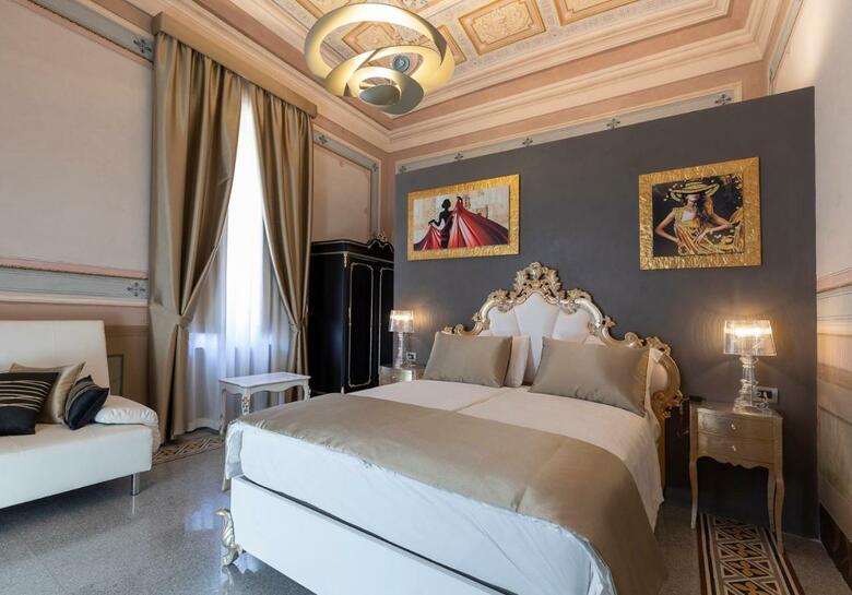 Hostal Luxury Liberty House