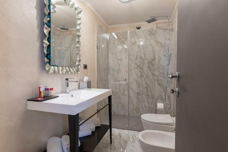 Hostal Luxury Liberty House