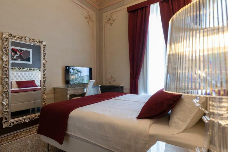 Hostal Luxury Liberty House