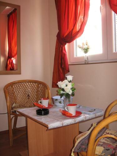 de Lux Apartments Kosta