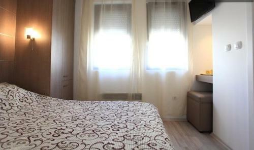 Hostal Villa White Lake