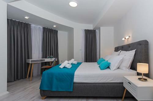Casa Di Vall City Apartments