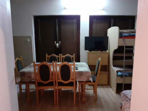 Hostal Apartments Filemi