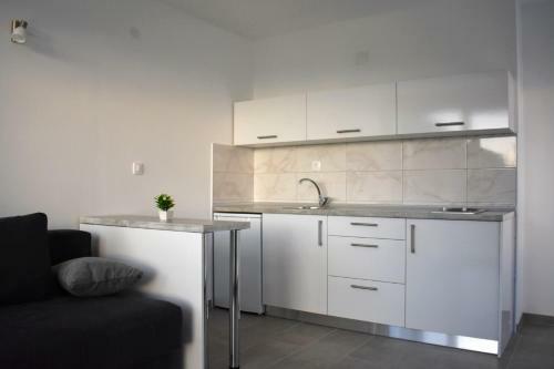 Apartment Ema