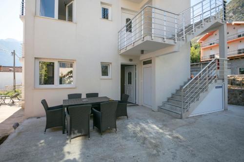 Apartamento Luxury Seafront Flat Perzagno 2