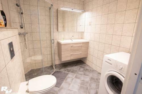 Modern Apartment With 3 Bedrooms Aalesund Sentrum