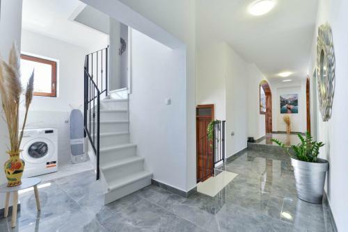 Villa Marinic With Private Pool , Zadar County