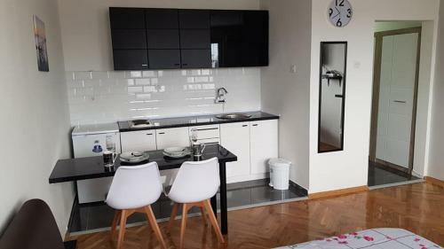 Central View Apartment