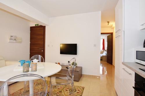 Bajja Apartments (Balluta Bay / St. Julians)